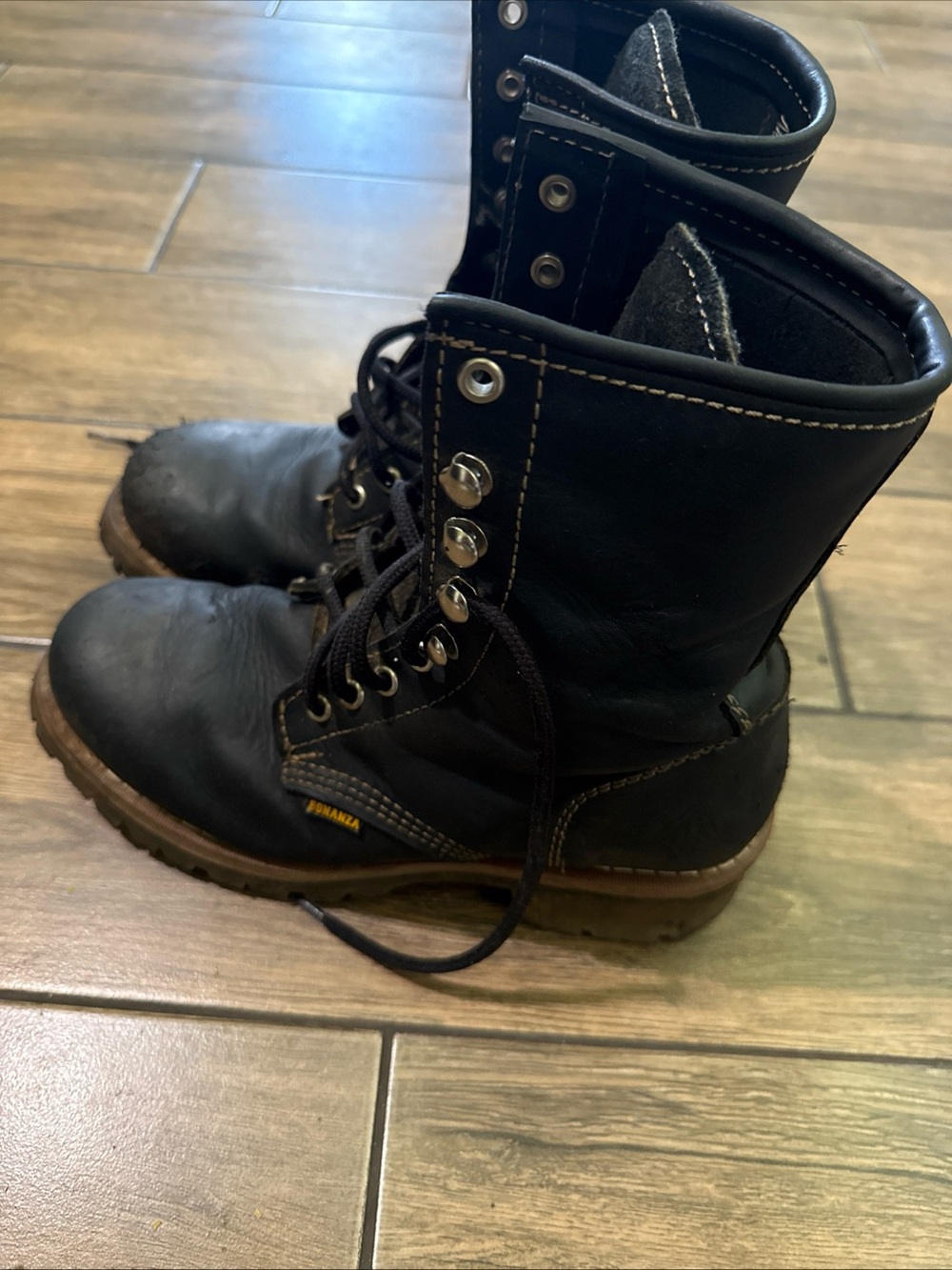 Bonanza Boot Men's Logger Work Boots Size 8  ( No Insoles )